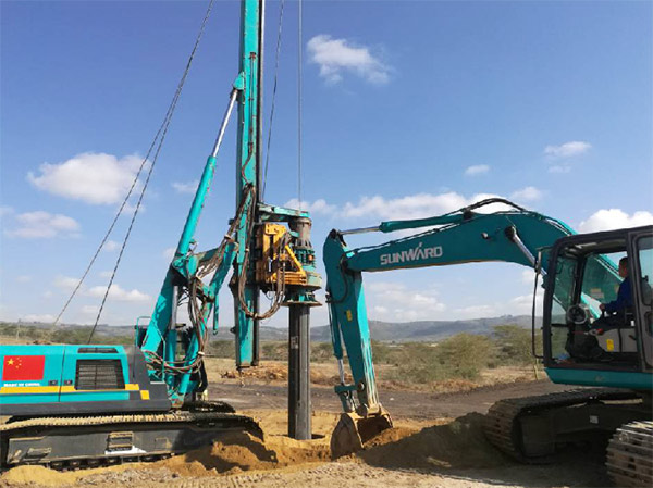 山河智能入巖神器在東非肯尼亞獲贊，人好設(shè)備好