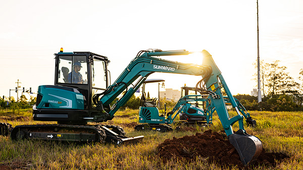 逛上海寶馬展來山河智能展位，創(chuàng)新成果連連看