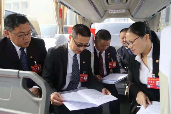 中國(guó)工會(huì)17大代表張愛(ài)民：新時(shí)代是干出來(lái)的，工會(huì)也是干出來(lái)的