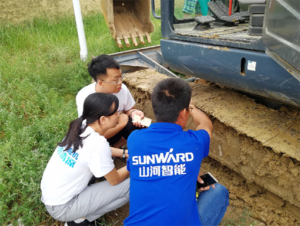 到了市場一線才知道，山河挖機(jī)客戶都是鐵桿粉絲
