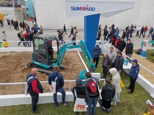 向世界展示中國“智造”魅力，山河智能攜創(chuàng)新陣容閃耀德國寶馬展