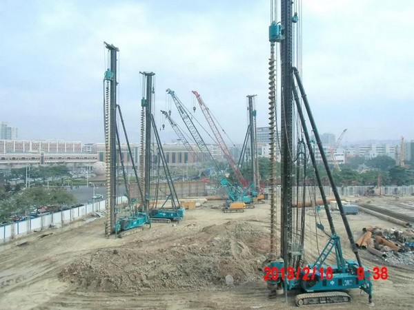 幸好遇見你！中國首臺雙動力頭強(qiáng)力多功能鉆機(jī)