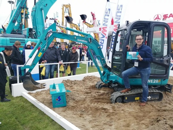 向世界展示中國“智造”魅力，山河智能攜創(chuàng)新陣容閃耀德國寶馬展