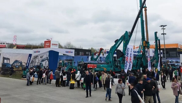 向世界展示中國“智造”魅力，山河智能攜創(chuàng)新陣容閃耀德國寶馬展