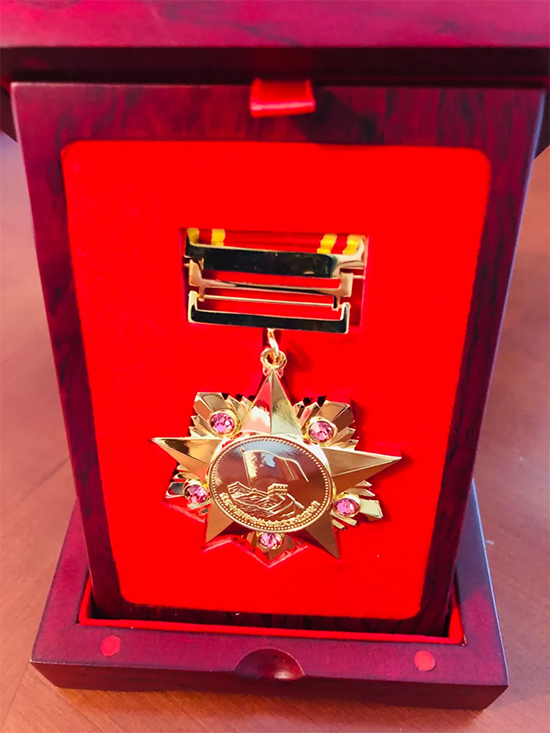 點贊！董事長何清華教授獲評“優(yōu)秀中國特色社會主義事業(yè)建設者”