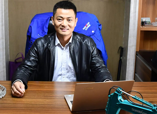 人生浮沉如夢，攜手山河勇攀事業(yè)巔峰