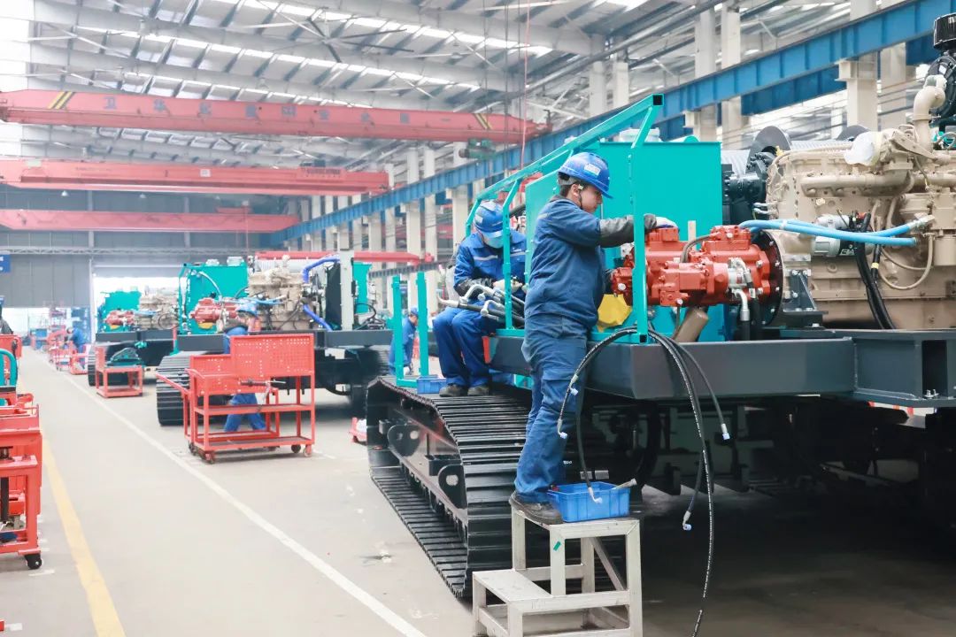 向著沖刺目標(biāo)全力以赴！山河智能正式開工