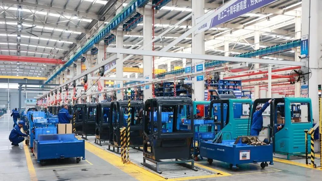 向著沖刺目標(biāo)全力以赴！山河智能正式開工