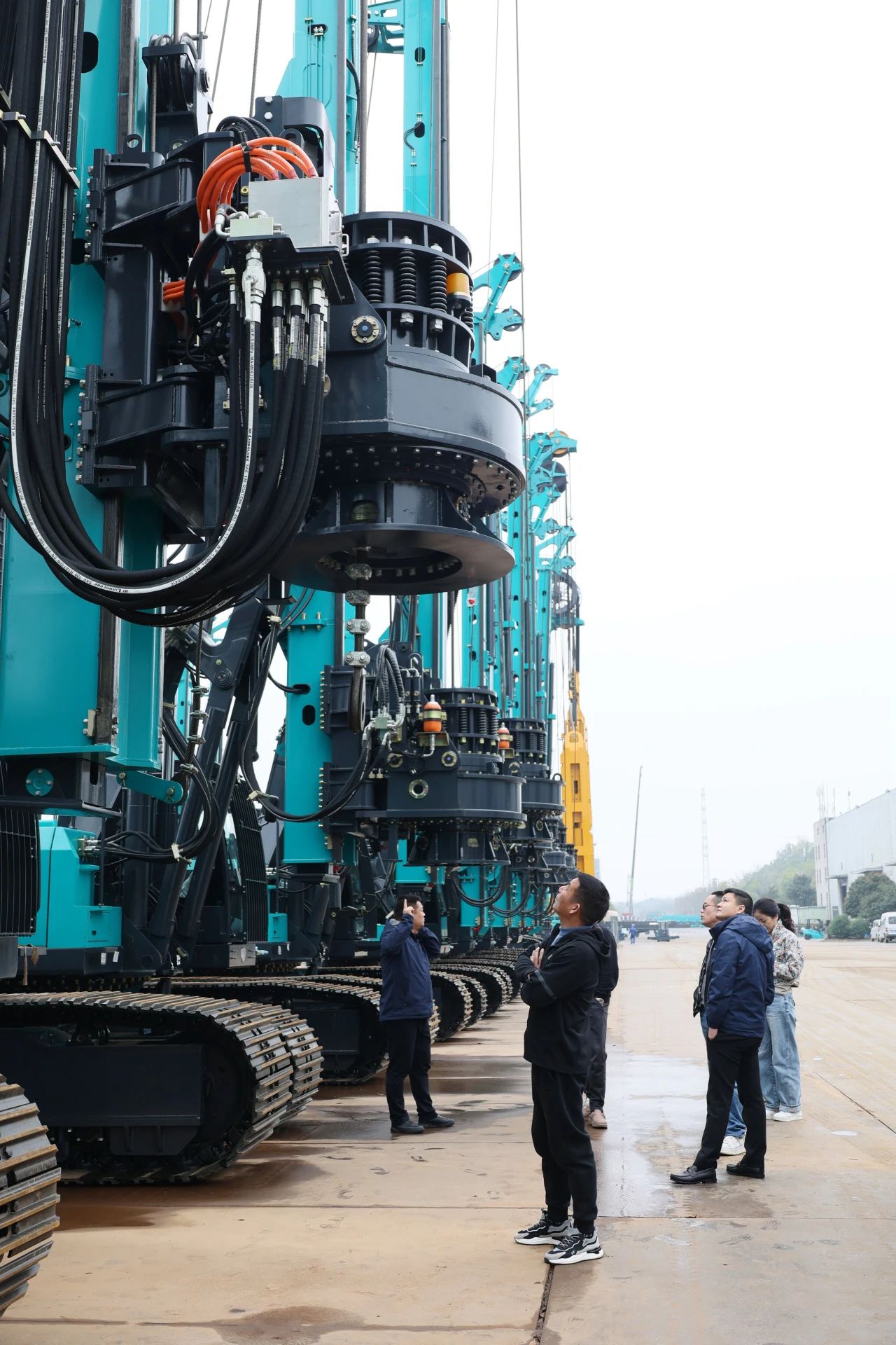 山河智能舉辦“植樁一體機(jī)”工程應(yīng)用專題交流會(huì)，共繪行業(yè)發(fā)展藍(lán)圖