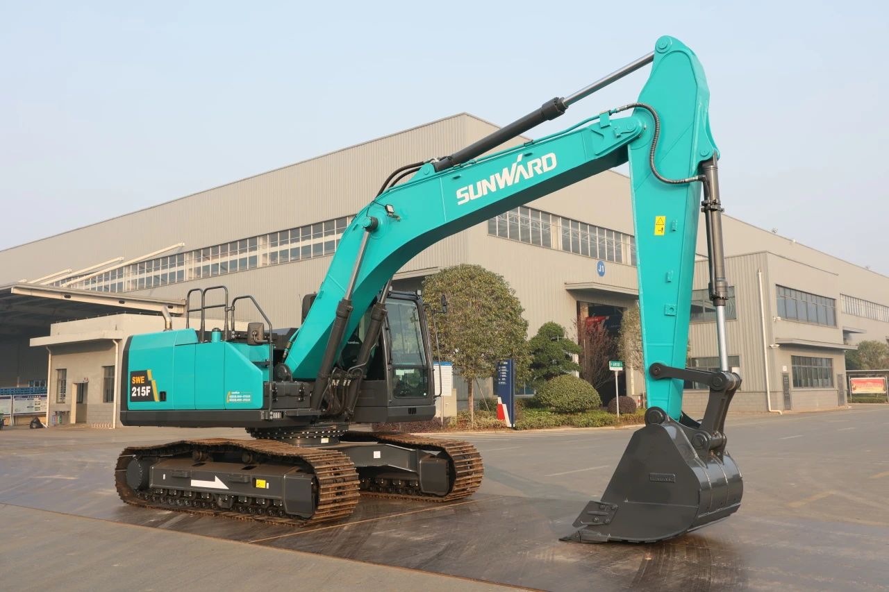 聚焦市場需求，山河智能三款精品工程液壓挖掘機成功下線